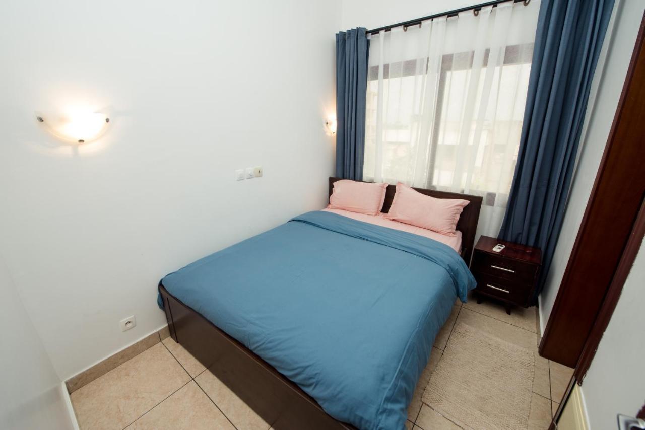 Appartement Charmant Et Lumineux Pointe Noire Buitenkant foto