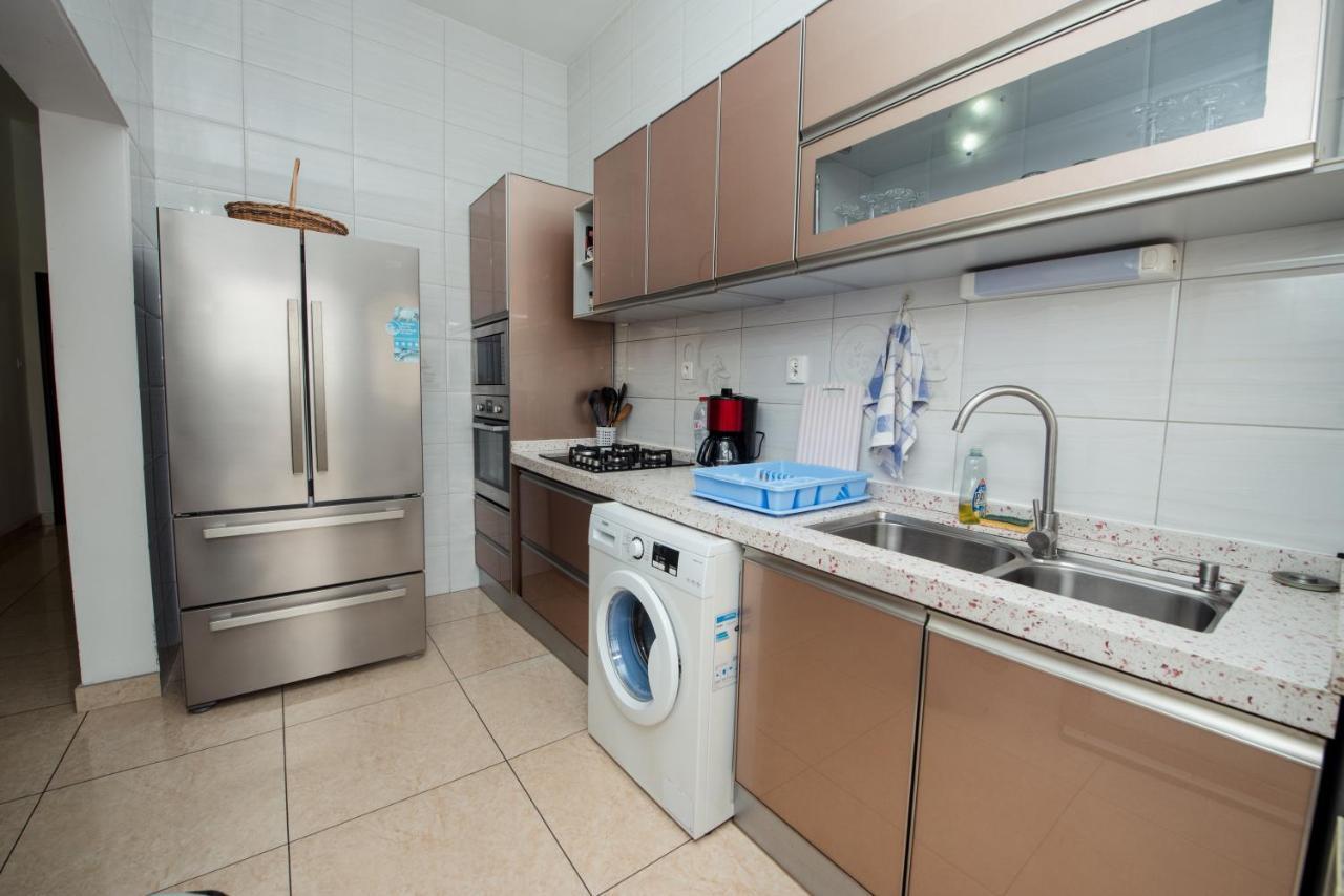 Appartement Charmant Et Lumineux Pointe Noire Buitenkant foto