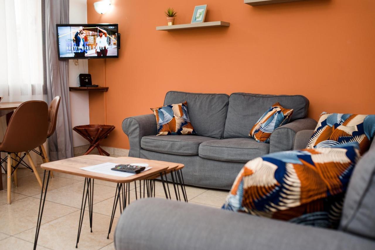 Appartement Charmant Et Lumineux Pointe Noire Buitenkant foto