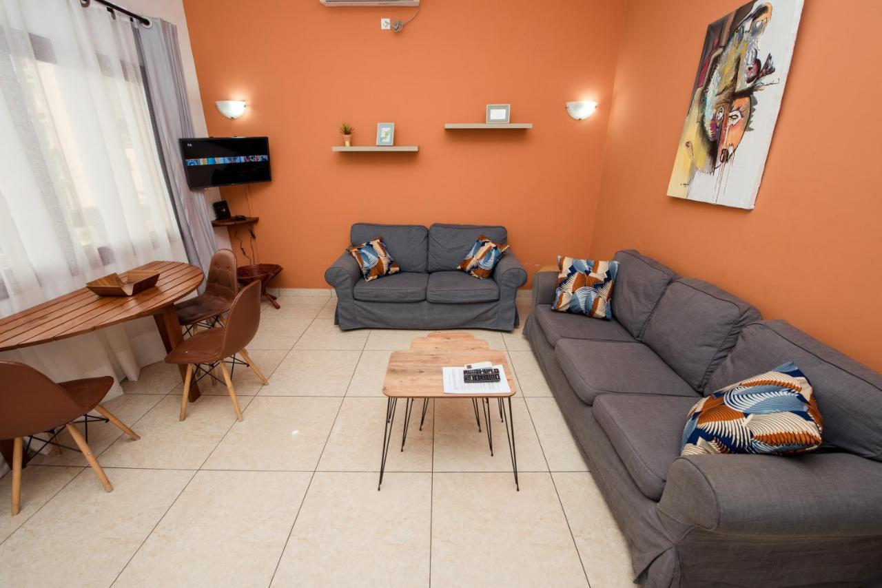 Appartement Charmant Et Lumineux Pointe Noire Buitenkant foto