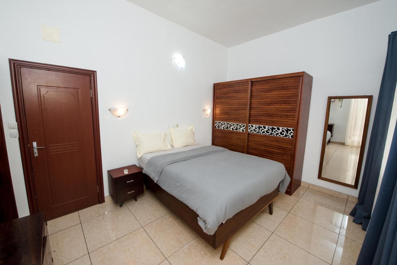 Appartement Charmant Et Lumineux Pointe Noire Buitenkant foto