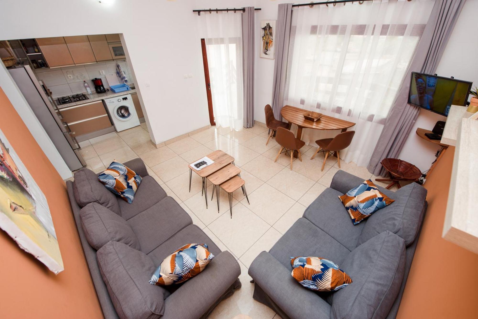 Appartement Charmant Et Lumineux Pointe Noire Buitenkant foto